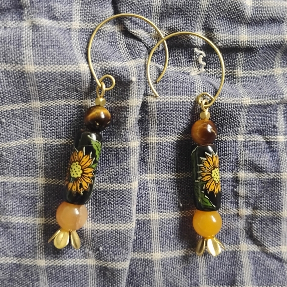 Handmade Jewelry - Handmade Black Floral Earrings